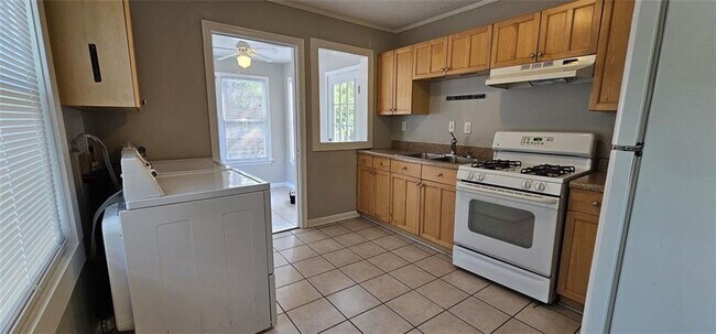 Foto del edificio - 1205 Edie Ave SE