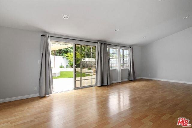 Foto del edificio - 5661 Kelvin Avenue, Los Angeles, CA 91367 ...