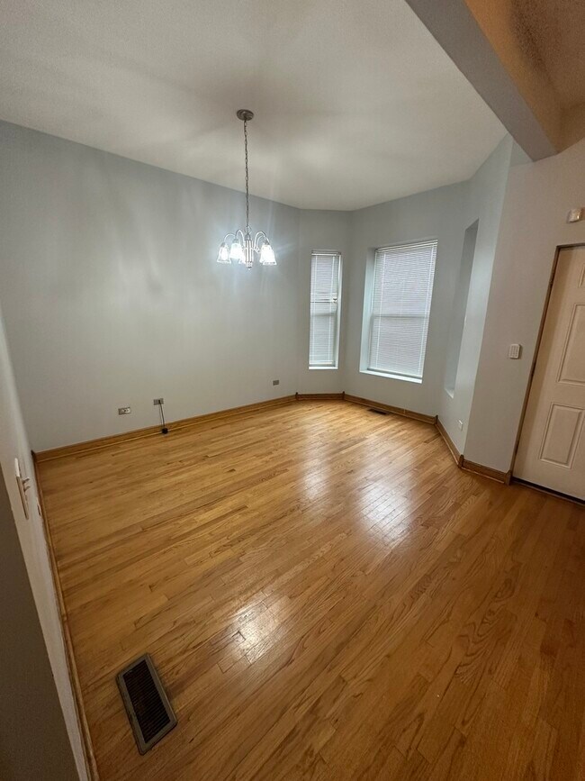 Foto del edificio - 725 E 50th St