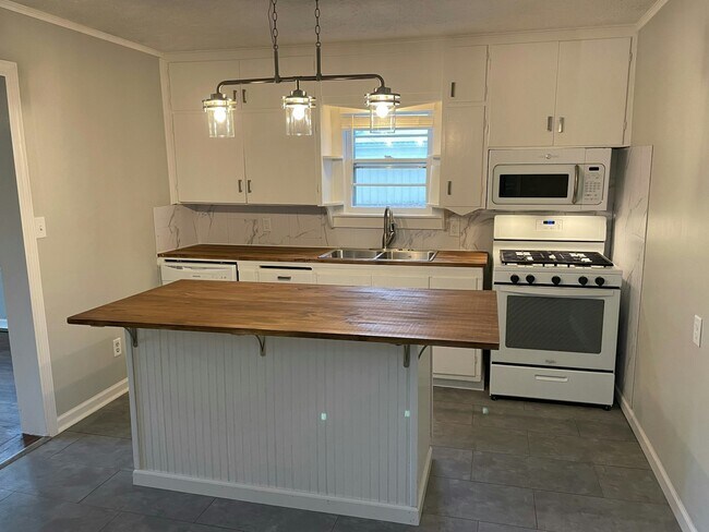 Foto del edificio - 441 W Catalpa St