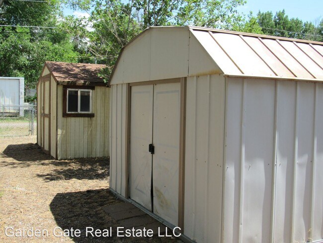 Building Photo - 2 br, 1.5 bath House - 322 Riverview