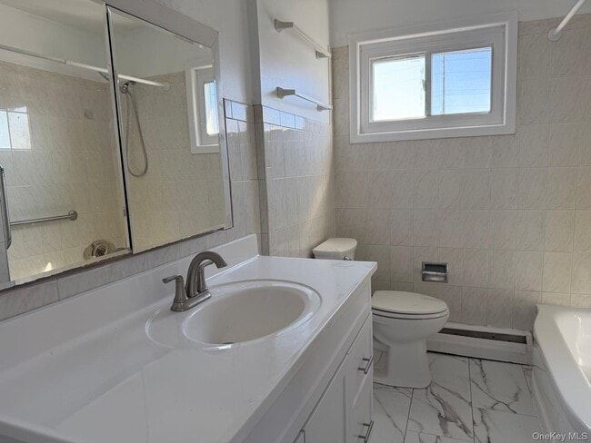 Foto del edificio - 1 Munro Blvd