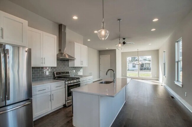 Foto del edificio - 1052 2nd Ave S