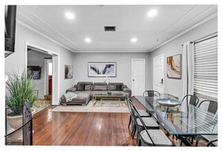 Building Photo - 345 NE 107th St