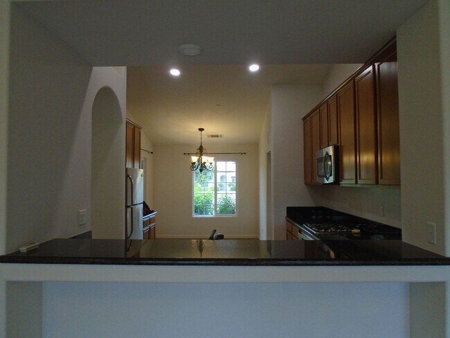 Building Photo - SW BEAUTY !!!