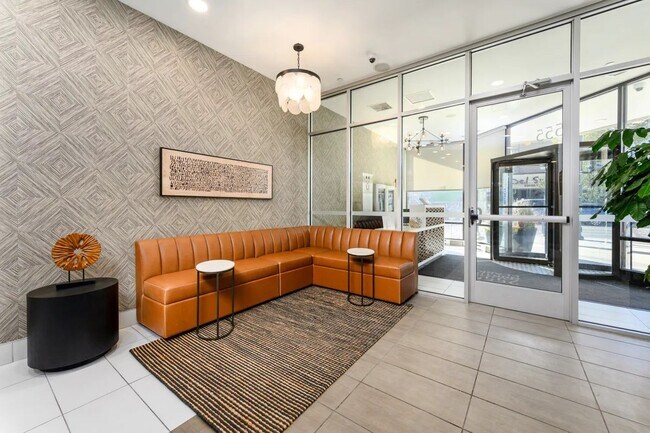 Foto del edificio - 2555 N Clark St