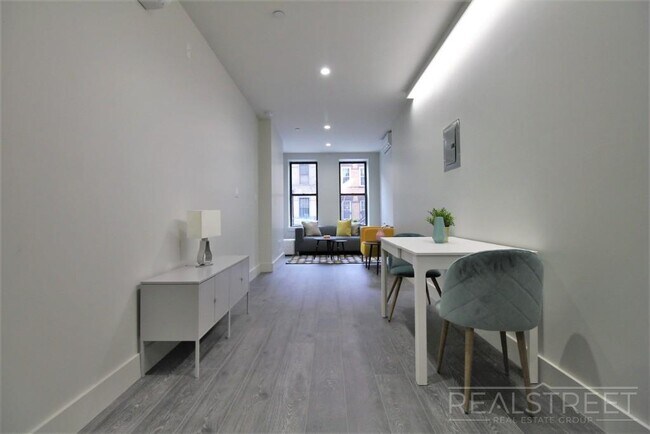 Foto del edificio - Modern New Studio in Bushwick!