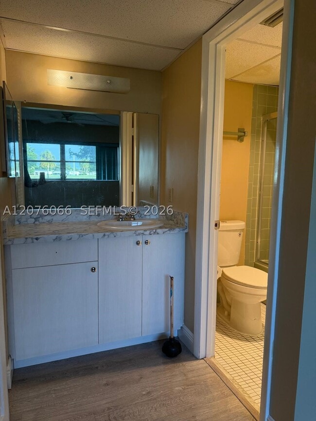 Building Photo - 7797 Golf Cir Dr
