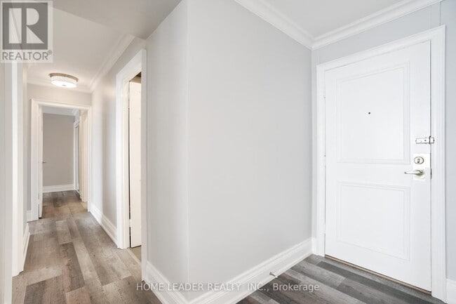 Building Photo - 115 Antibes Dr