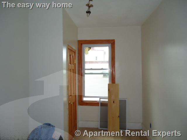 Foto del edificio - 14-16 Clark St Unit #2