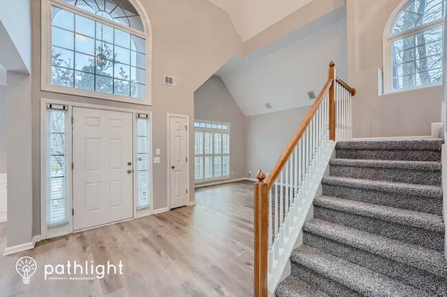 Building Photo - 835 Heathland Ct, Roswell, GA, 30075