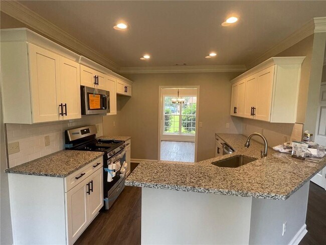 Building Photo - 8845 Creekstone Pl