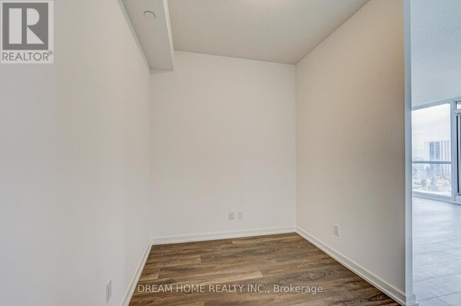 Building Photo - 32-832 Forest Manor Rd