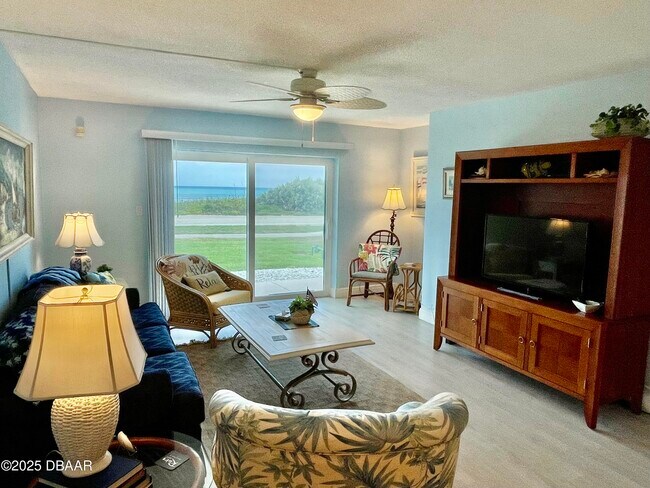 Foto del edificio - 3390 Ocean Shore Blvd