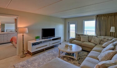 Building Photo - 2216 Gulf Blvd