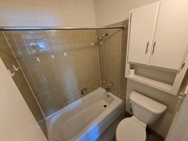 Foto del edificio - 2683 Patterson Rd