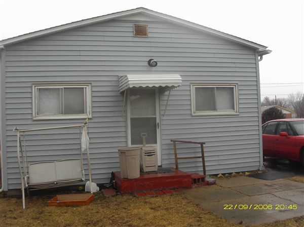 Building Photo - 3216 Oakwood Ave