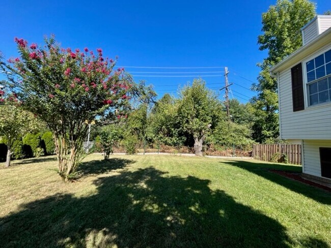 Building Photo - 19937 Chesley Knoll Dr