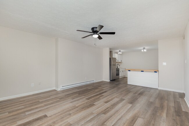 Building Photo - 3028 Cleinview Ave