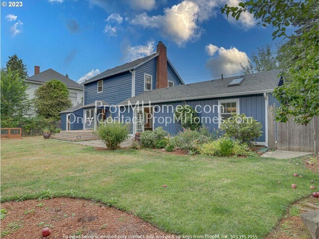 Building Photo - Discover Tranquil Living in North Tabor!
