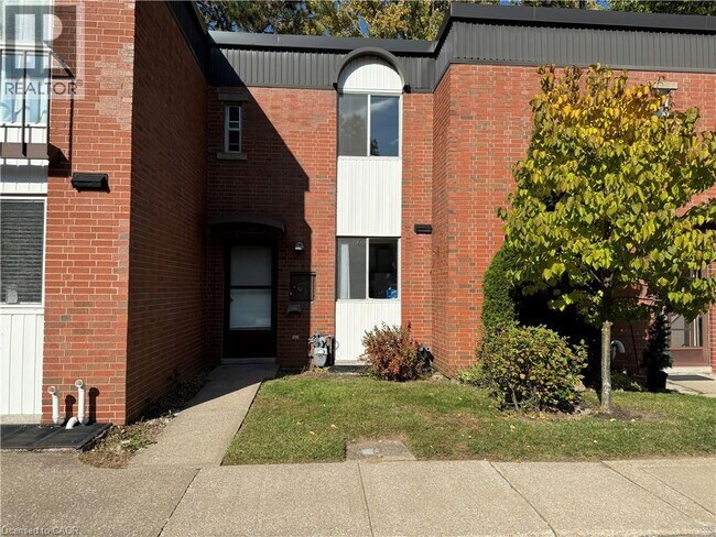 Building Photo - 6476 Huggins St