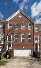 Building Photo - 5237 Jule Star Dr