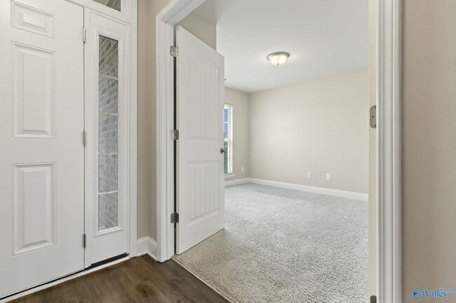 Building Photo - 122 Ardsley Dr