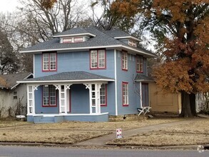 Building Photo - 1602 W Broadway St