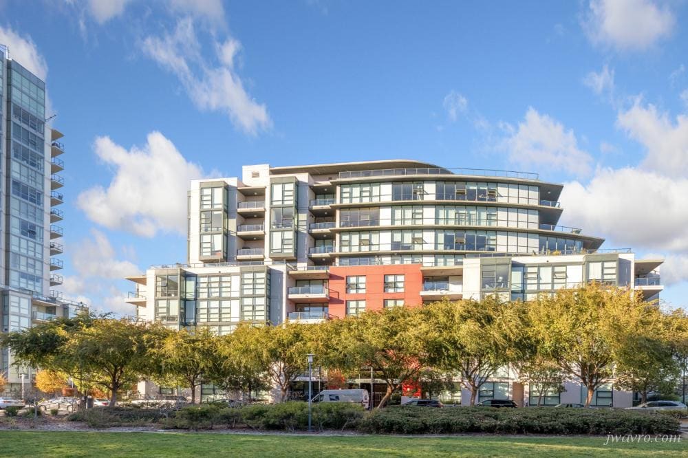 Primary Photo - 330 Mission Bay Boulevard North