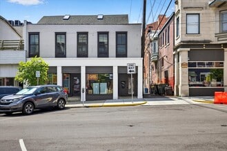 Building Photo - 114 E 6th St