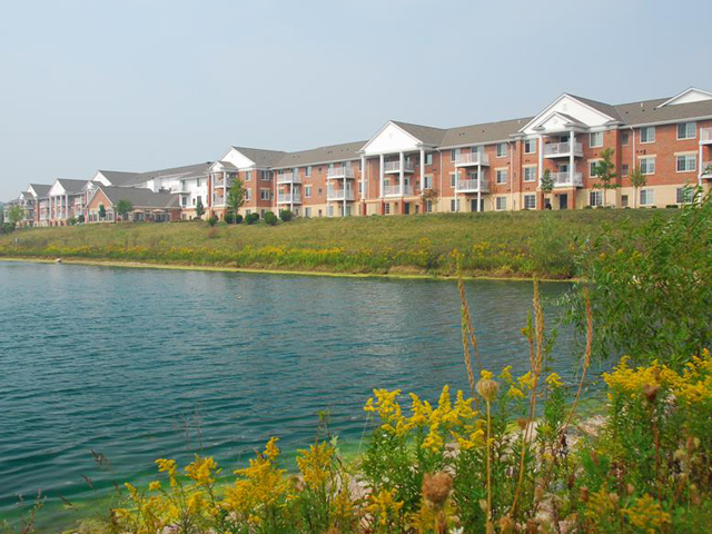 Foto principal - Highlands at Wildwood Lake Apartments 55+