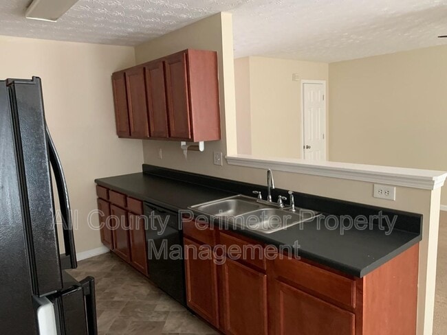 Building Photo - 2795 Vining Ridge Ter