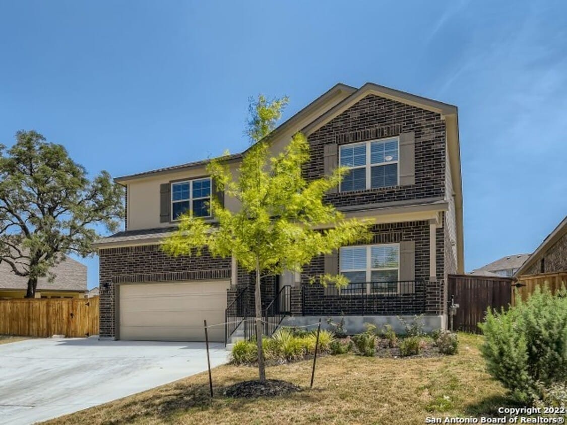 Primary Photo - FALL INTO A NEW HOME WITH OUR MOVE-IN SPEC...