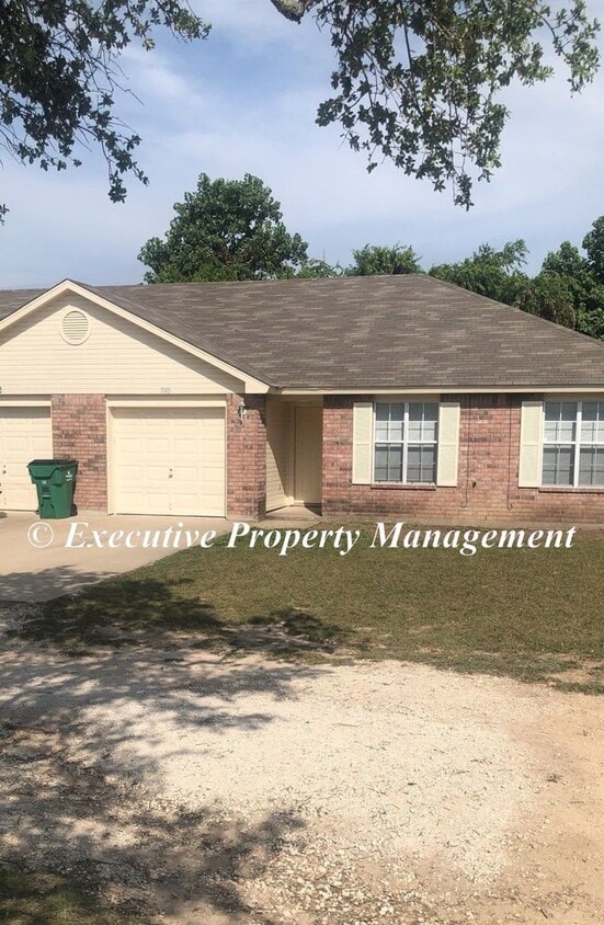 Foto principal - 1140-1142 County Road 4804