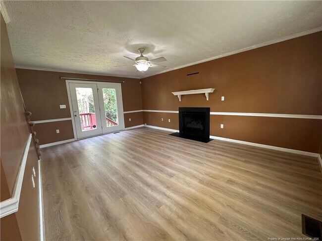 Foto del edificio - 5553 Hartfield Ct