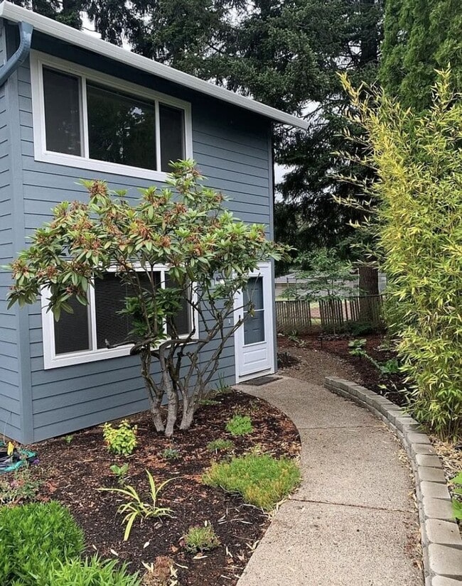 Building Photo - $1,850 - Two-Story, Two Bedrooms, One Bath Duplex, Close To Park, Ready To Lease