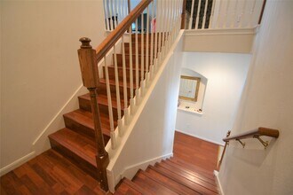 Building Photo - 12110 Laurel Ct
