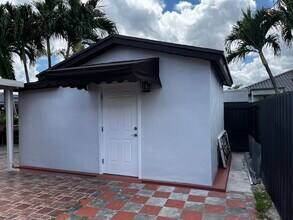 Building Photo - 1010 NW 134th Ave Building Photo - 1010 NW 134th Ave