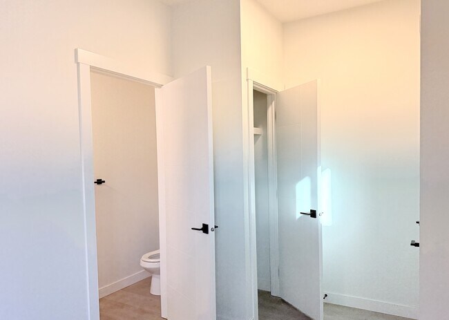 Building Photo - 14002 123a Ave NW