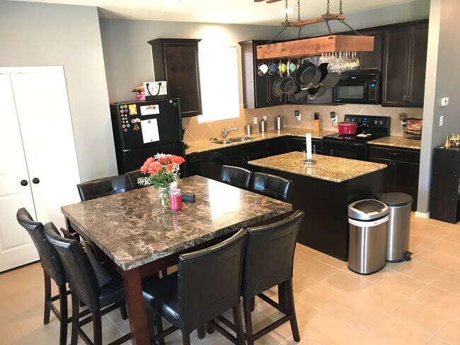 Building Photo - 11714 Wildcat Cove