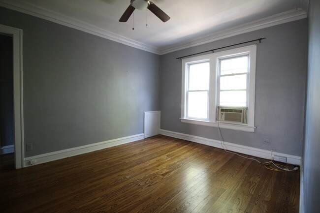 Foto del edificio - 3217 W Balmoral Ave