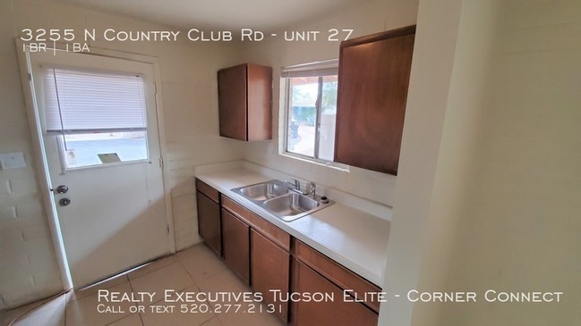 Building Photo - Country Club Rd & Fort Lowell - Available now