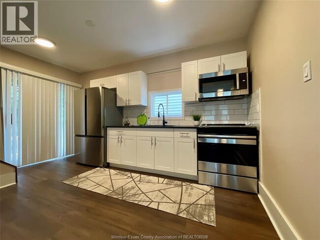 Building Photo - 1106 Moy Ave