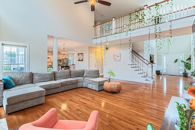 Building Photo - 36 High Point Dr