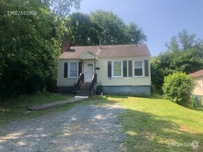 Building Photo - 929 Justice Ave