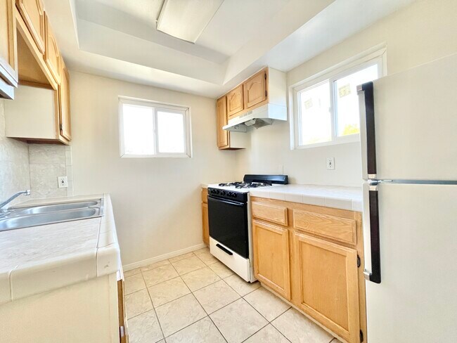 Building Photo - 14721 Sylvan St