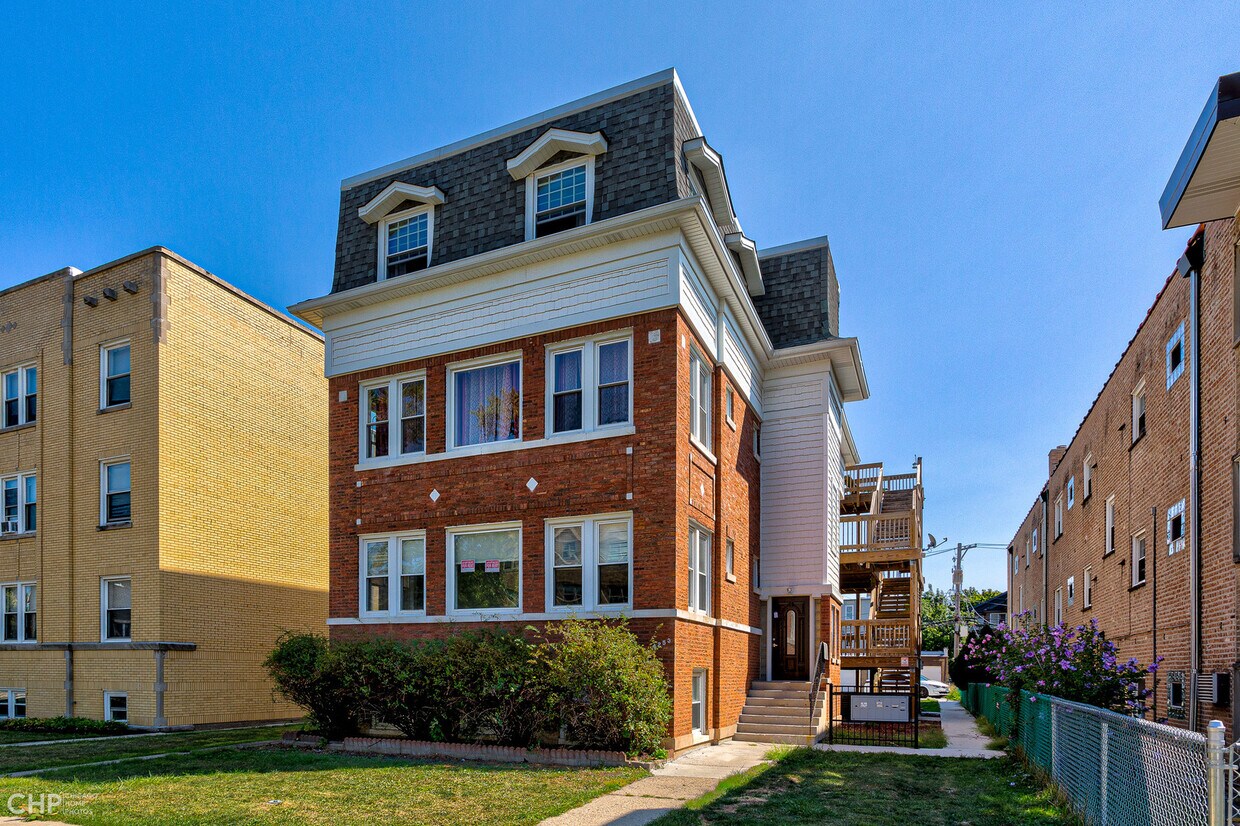 4253 N Kedvale Ave Unit 1, Chicago, IL 60641 Condo for Rent in