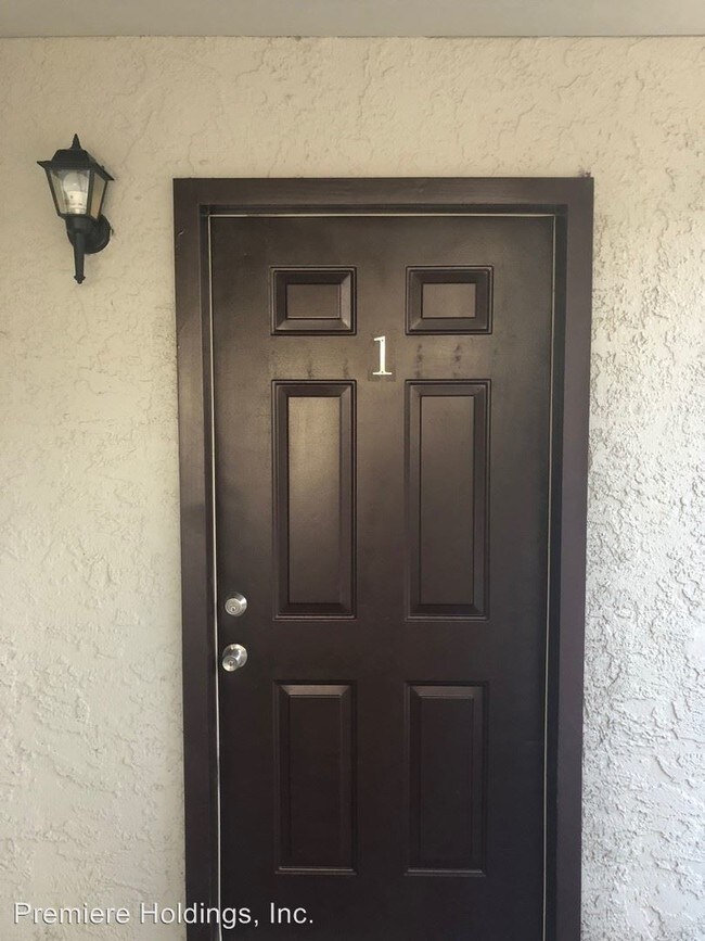 Building Photo - 3 br, 2 bath Apartment - 2201 Sunrise Avenue