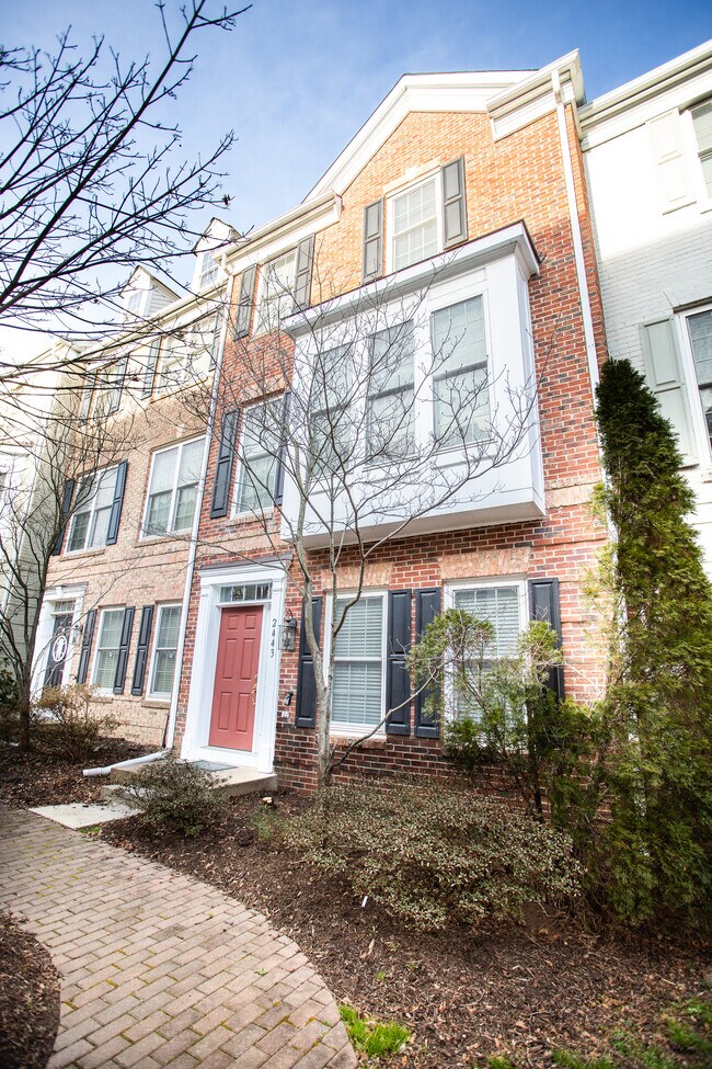 Photo - 2443 Huntington Park Dr Townhome