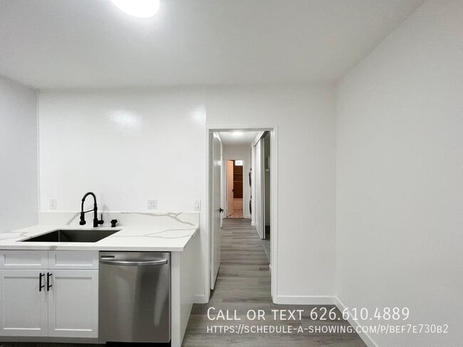 Building Photo - 160 N Holliston Ave